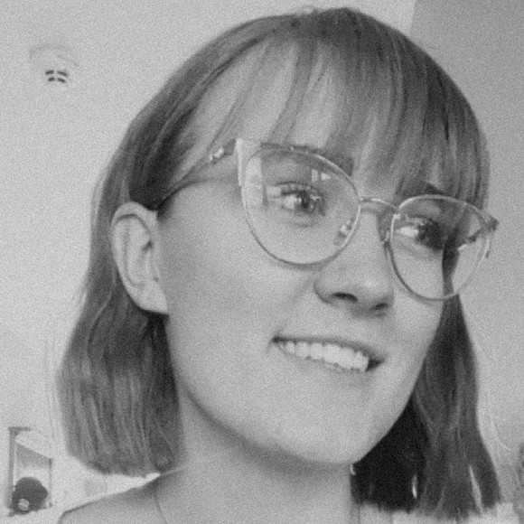 Meet your Posher, Catherine - Picture 1 of 1